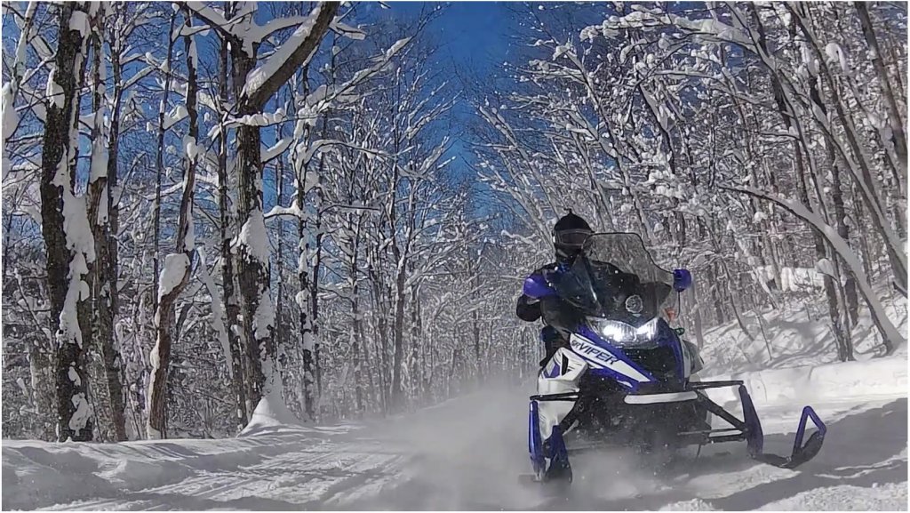 2021-10-15 12_30_00-Old Forge Snowmobiling Jan 23 2021_Slomo_Moment Aaron.jpg ‎- Photos.jpg