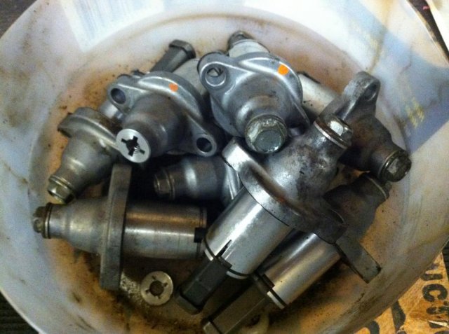 chain tensioner old.jpg