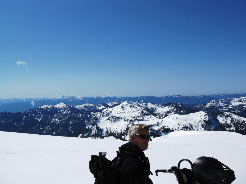 Mt Rainier in back ground, with Jim.JPG