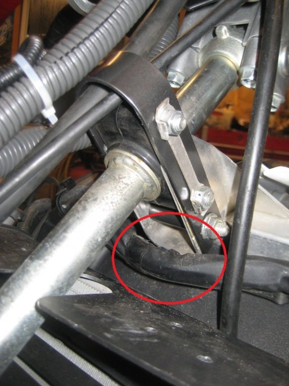 Nytro Steering wire rub.jpg