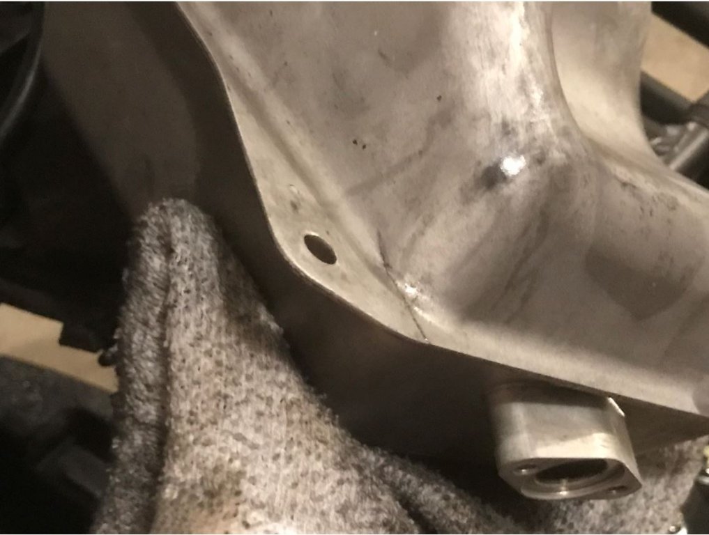 OilTankCrack1.JPG