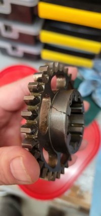 cracked gear.jpg