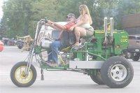 Deere trike (Small).jpg