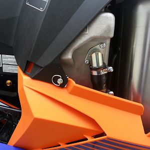 Media 'No oil sight glass window anymore,  just a dipstick' in album '2015 SR Vipers XT-X   SE and LE'