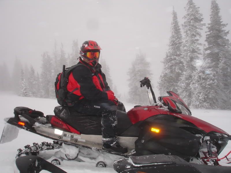 snowmobiling121907014-2.jpg